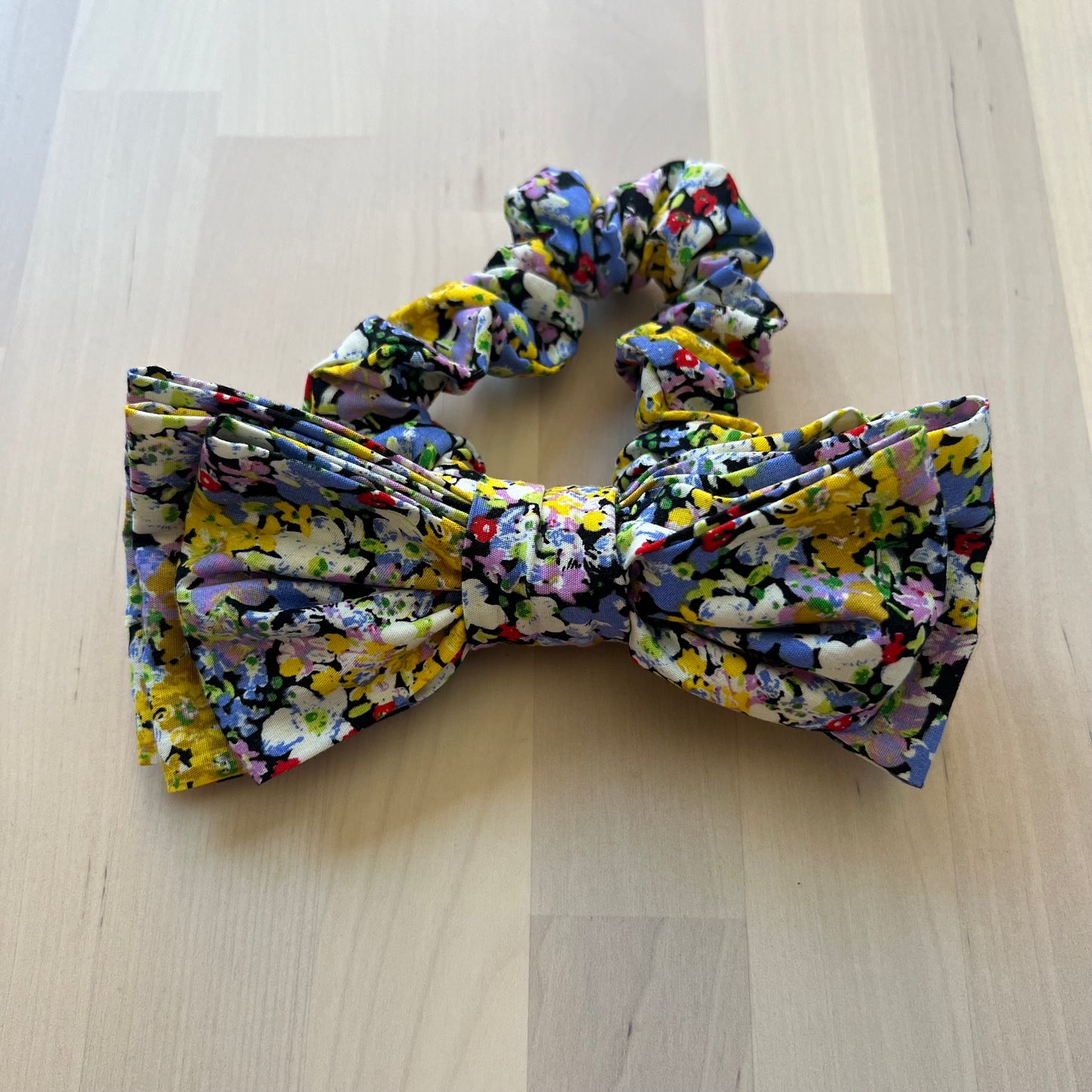 Bow Scrunchies