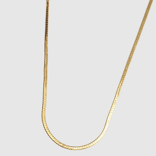 Thin Herringbone Chain in Gold